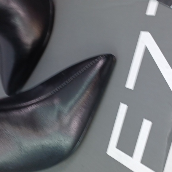 Arezzo Boto Salto Alto Boots NWT - Picture 2 of 11